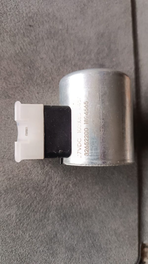 27VDC 100%ED 1.45 A 32652200.    1894565